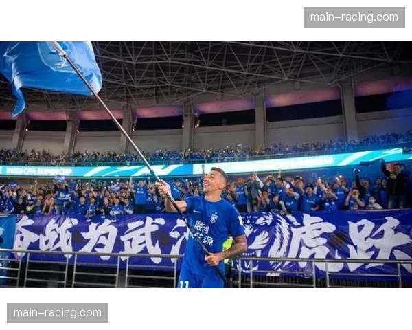 申花三镇各花200万欧引援 拉唐卡迪斯并列冬窗标王