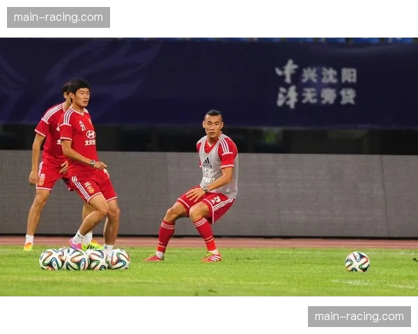 三镇防守体系崩盘,门将失误与防线低迷致场均失球超两粒 三镇防守体系崩盘,门将失误与防线低迷致场均失球超两粒